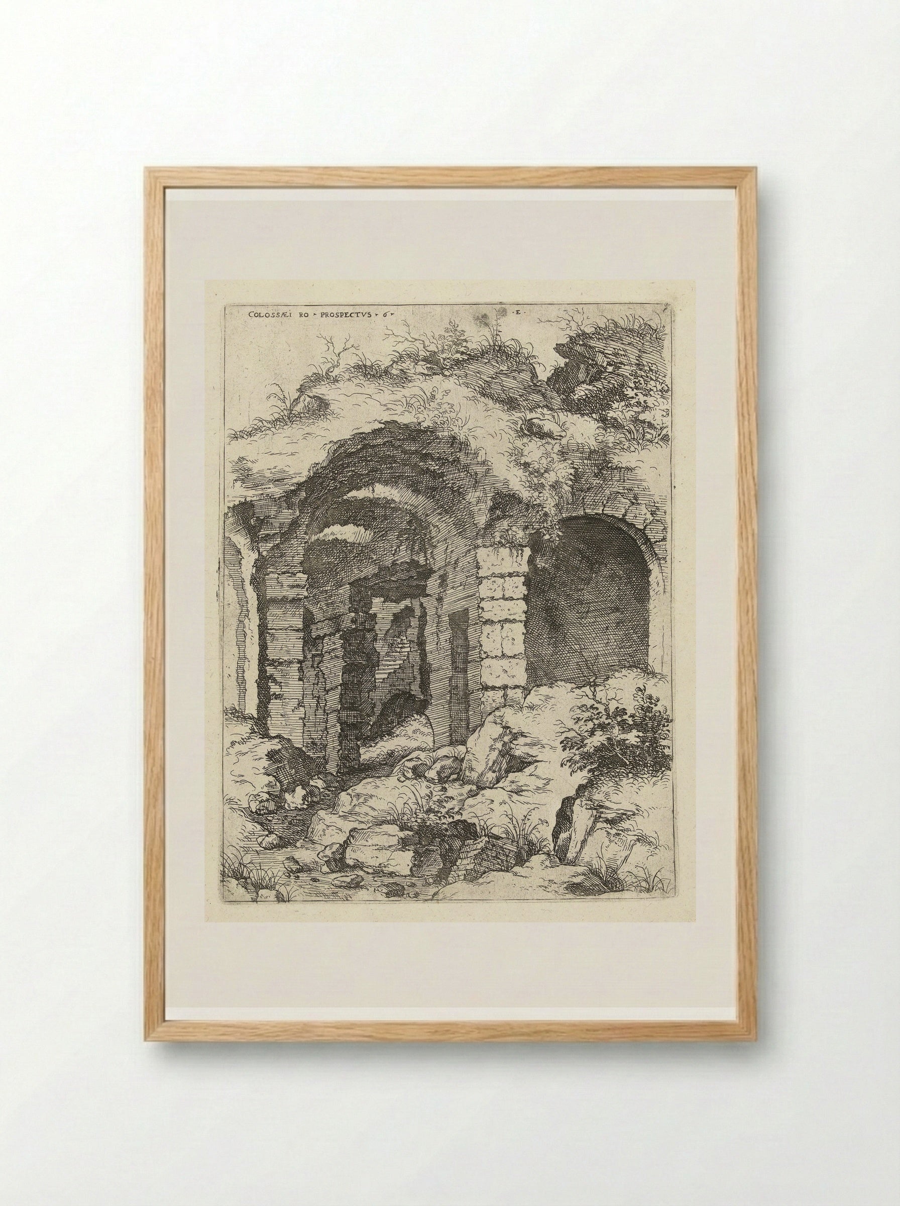 Zesde gezicht op het Colosseum te Rome - Hieronymus Cock - Framed Print Wood