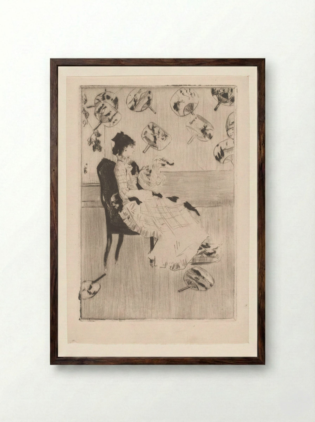 Zittende vrouw, omringd door Japanse waaiers - Norbert Goeneutte - Framed Print Dark Wood