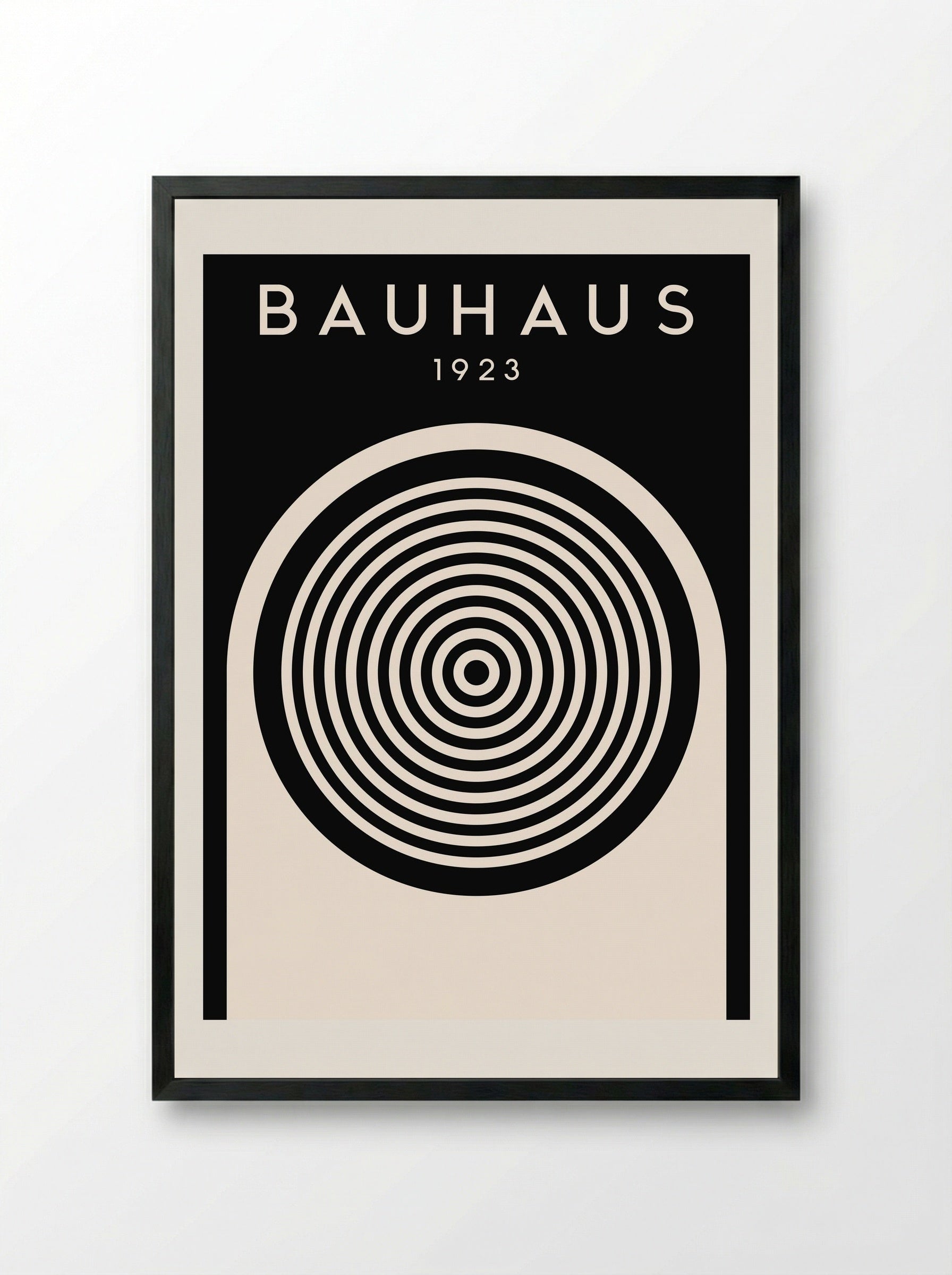 Bauhaus 1923 Concentric Circles – Monochrome - Framed Print Black