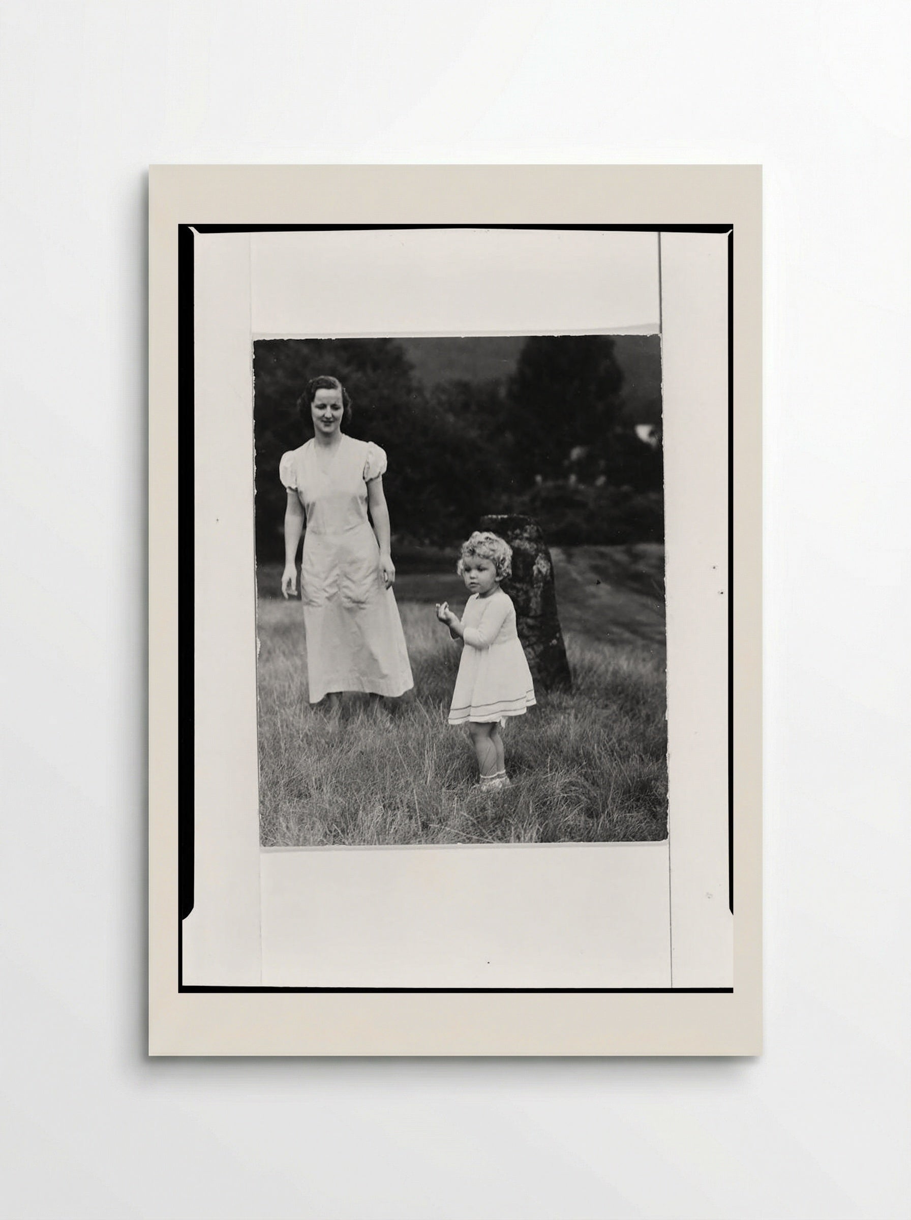 Untitled (Daughter of Rhoda Hoff de Terra and Nurse, Lake George, New York) - Alfred Stieglitz - Poster