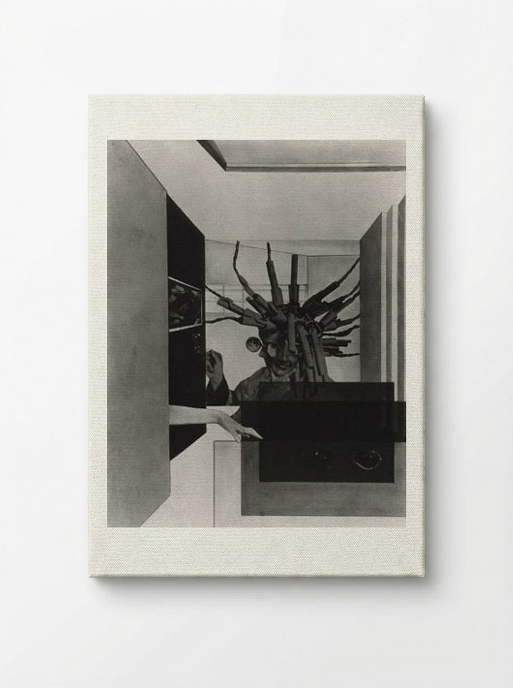 The Broken Marriage - Laszlo Moholy-Nagy - Canvas
