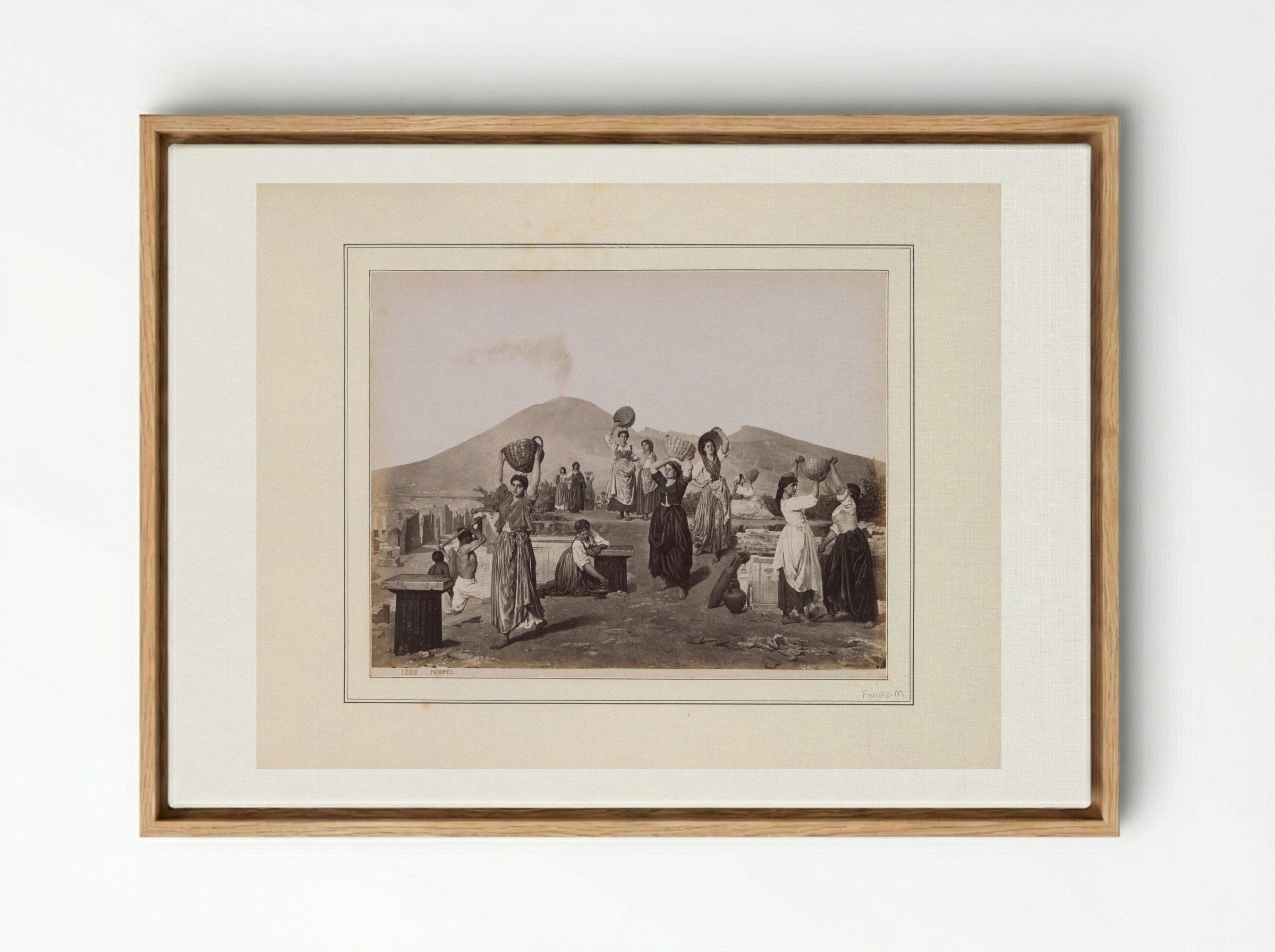 Italian Women at the Excavations of Pompeii - Giorgio Sommer - Framed Canvas Wood