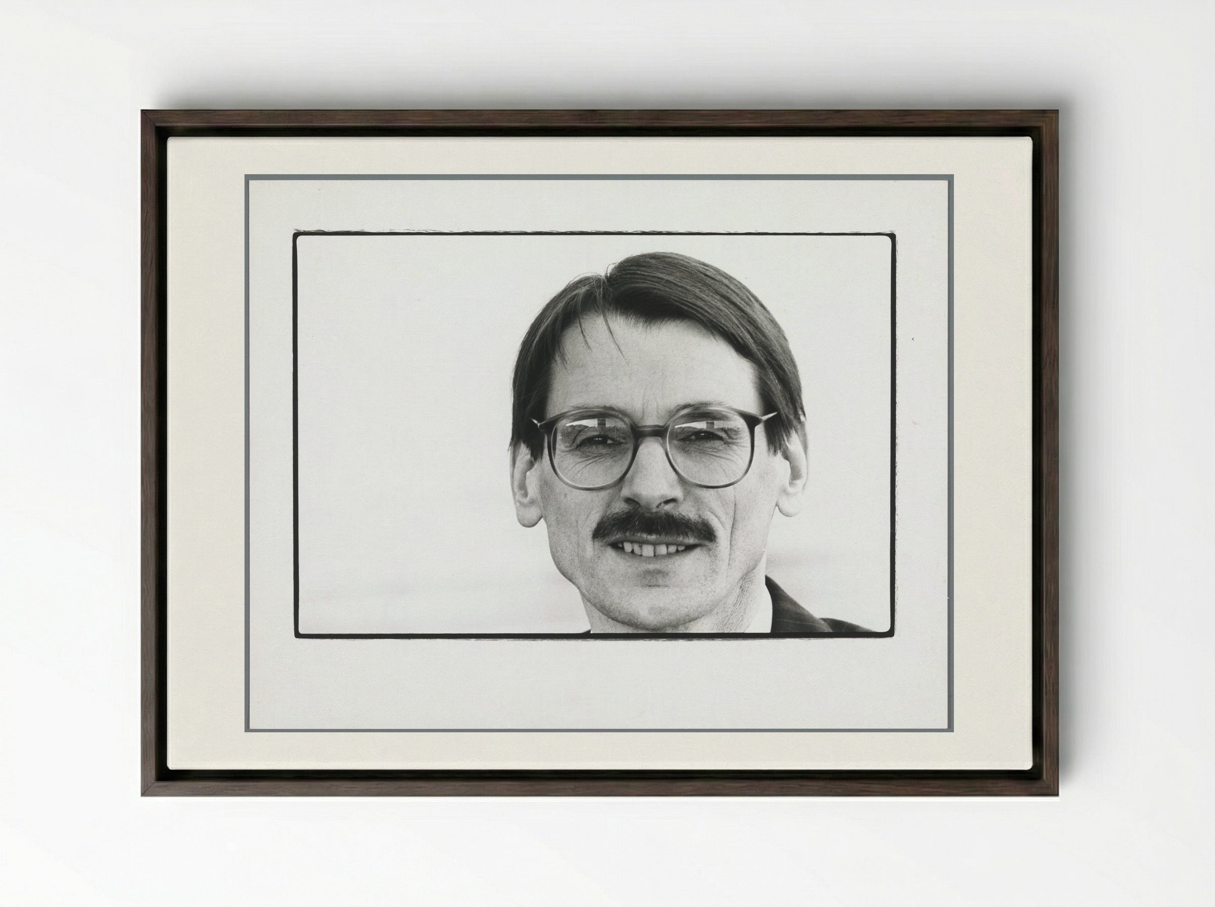 Portret van minister Jo Ritzen (PvdA) - Vincent Mentzel - Framed Canvas Dark Wood