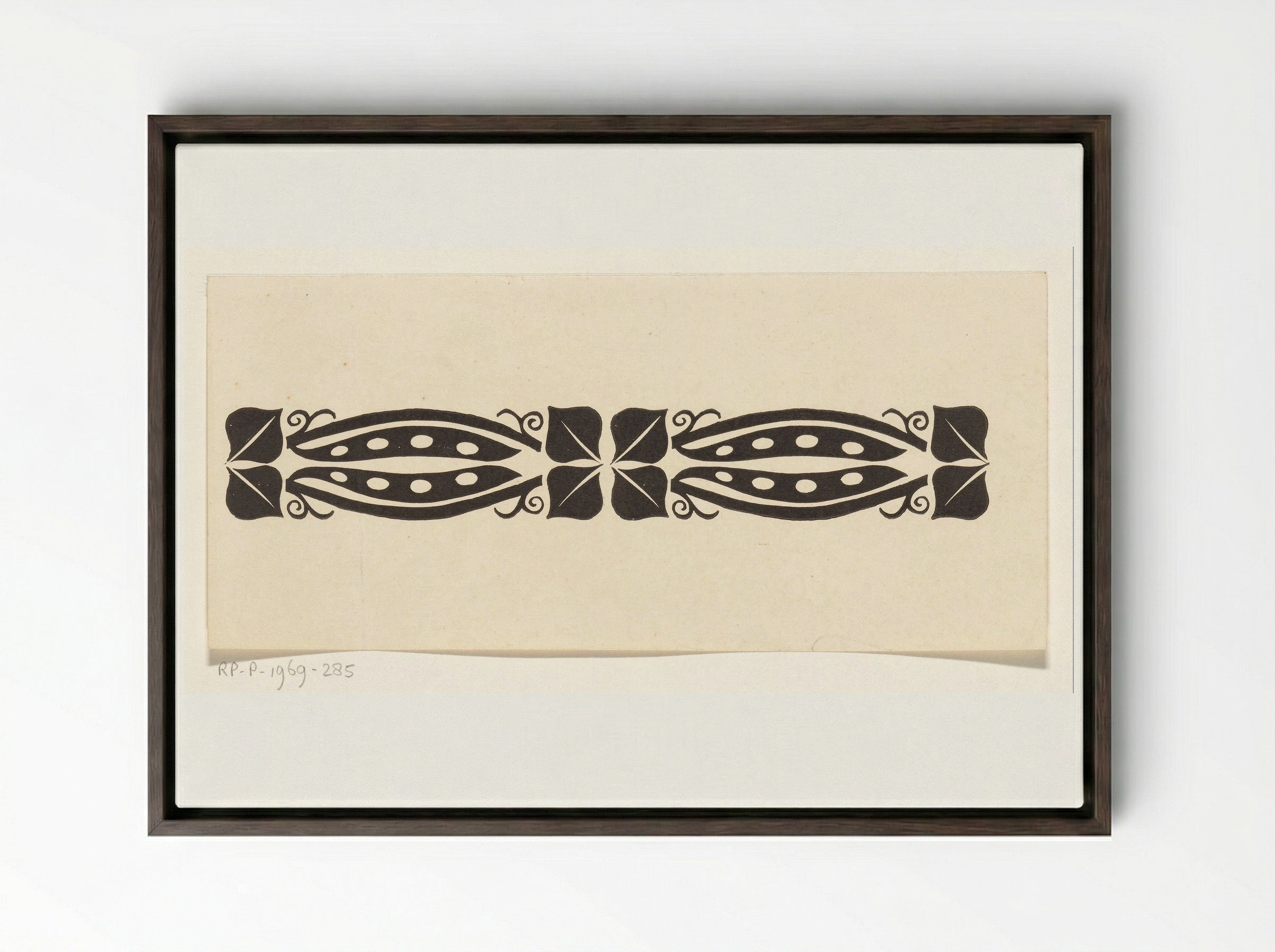 Siermotief met vier peulvruchten - Carel Adolph Lion Cachet - Framed Canvas Dark Wood